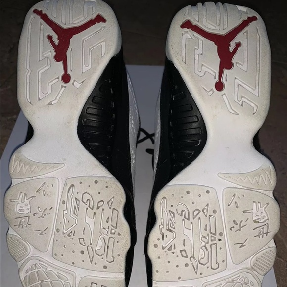 Jordan 9 retro OG Space Jam 2016 white red black size 5 grade school - Picture 9 of 11